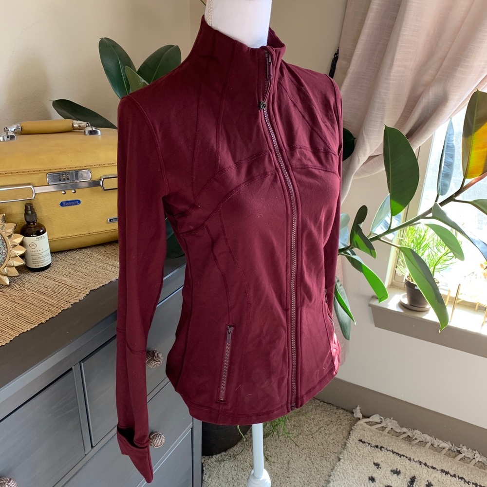 NWOT Maroon Lululemon zip up jacket size 8